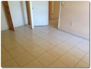 1725 W 60 St F215, Hialeah, FL 33012