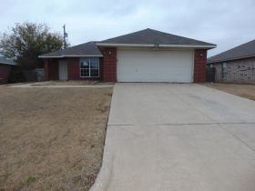 202 Apache Trail, Alvarado, TX 76009