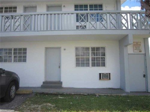 822 NW 7 TER # 6, Hallandale, FL 33009