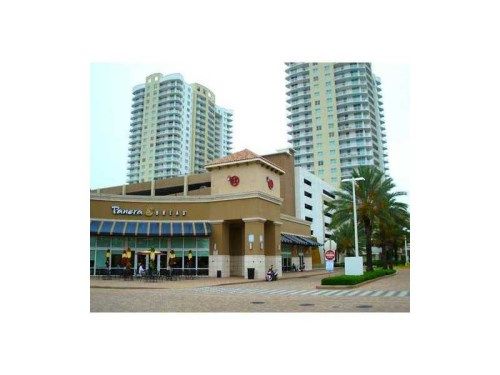 1755 HALLANDALE BEACH BL # 2207-E, Hallandale, FL 33009