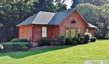 635 Harbor Dr Lancaster, TN 38569