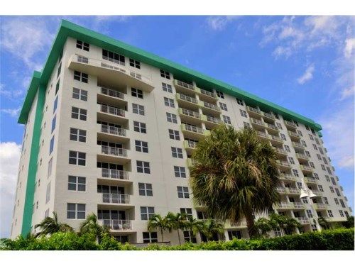 10350 W Bay Harbor Dr # 10J, Miami Beach, FL 33154