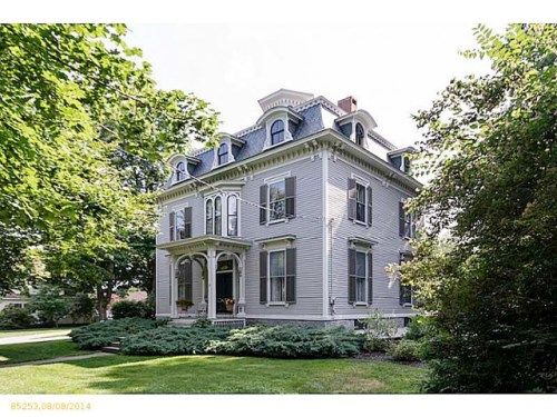 39 Summer Street, Kennebunk, ME 04043