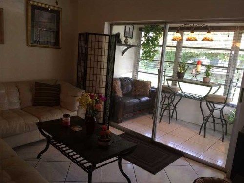 2551 W GOLF BL # 101, Pompano Beach, FL 33064