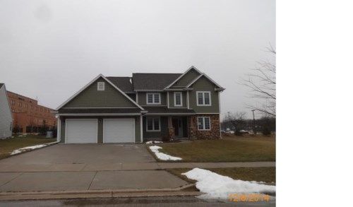 471 Western Ct, West Bend, WI 53095