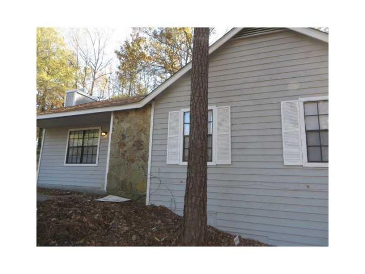 626 Penrod Place Nw, Lilburn, GA 30047