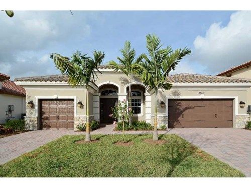 10041 EDGEWATER COURT, Pompano Beach, FL 33067