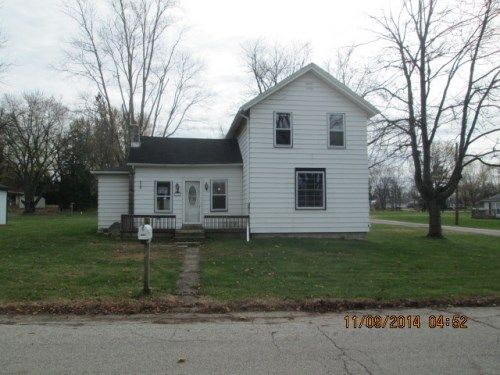 212 W 2nd St, Galien, MI 49113