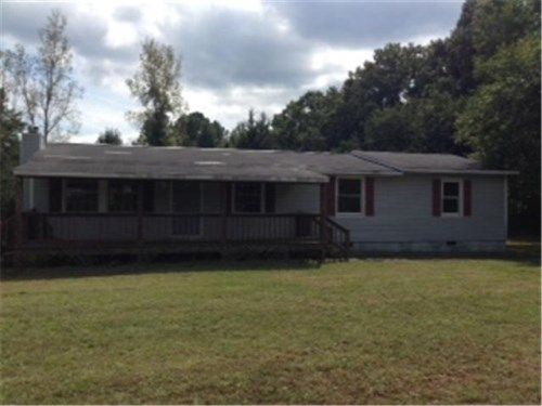 12517 Beach Rd, Chesterfield, VA 23838