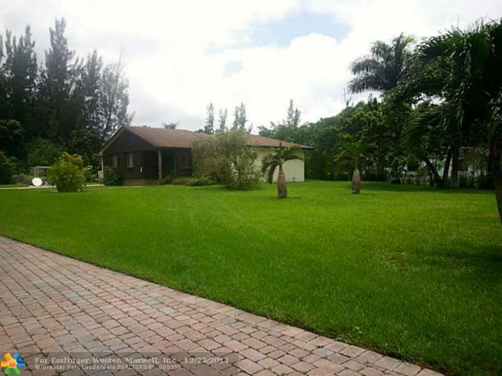 14200 SW 14TH ST, Fort Lauderdale, FL 33325