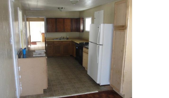 119 N Belle Fourche Ave, Moorcroft, WY 82721