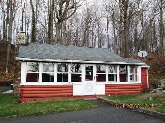 6 Branford Rd, North Branford, CT 06471