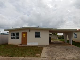 Costa Real B30 2 St, Guayama, PR 00784