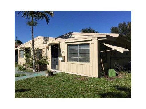 825 NW 131 ST, Miami, FL 33168
