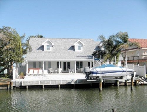 1843 Bay Shore Dr, Rockport, TX 78382