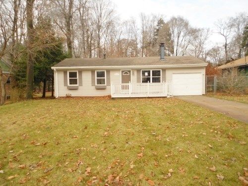 654 Aue Rd, Muskegon, MI 49441
