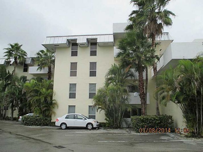 8950 SW 69 CT # 103, Miami, FL 33156