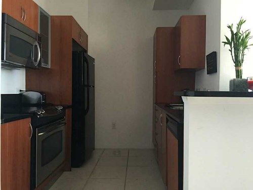 18800 NE 29 AV # PH29, Miami, FL 33180