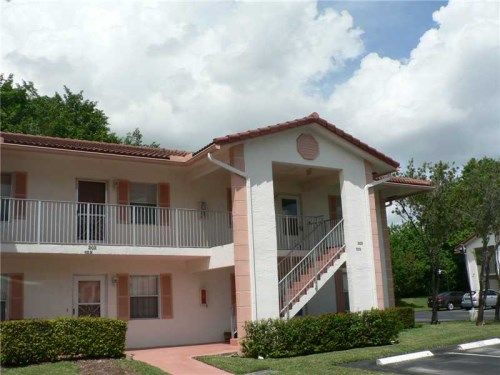 3061 HOLIDAY SPRINGS BL # 203, Pompano Beach, FL 33063