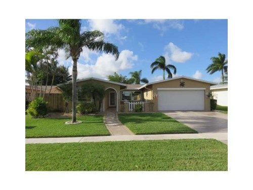2100 NW 93 AV, Hollywood, FL 33024