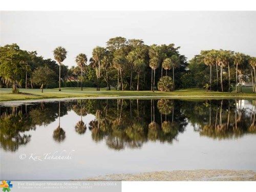 2661 S Course Dr # 603, Pompano Beach, FL 33069