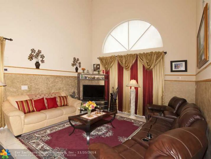 17844 SW 1ST ST, Hollywood, FL 33029