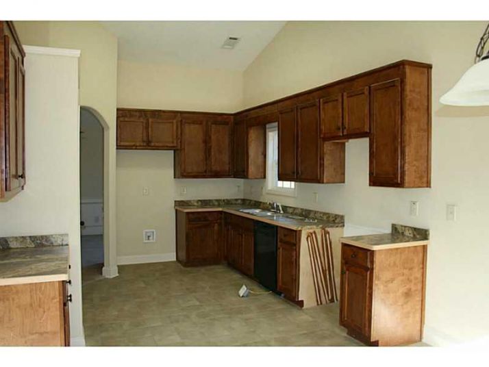 533 Embassy Walk, Winder, GA 30680