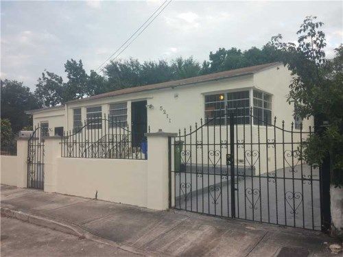 5211 NW 1 AV, Miami, FL 33127