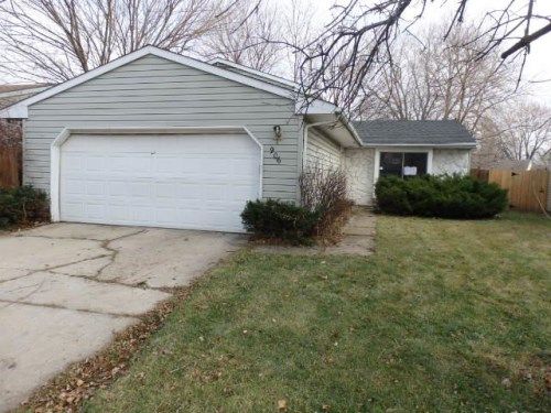 906 Mulford Ln, Joliet, IL 60431