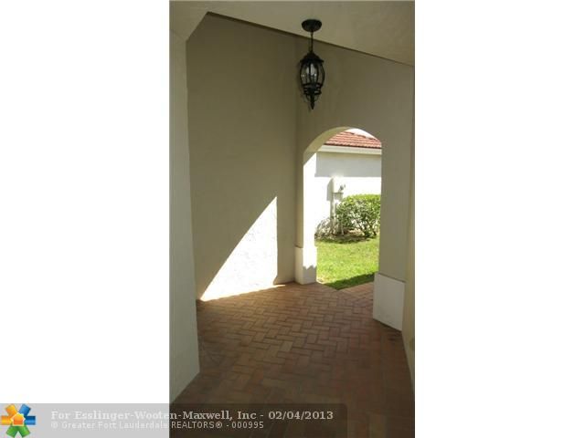 3355 NW 79TH AVE, Pompano Beach, FL 33063