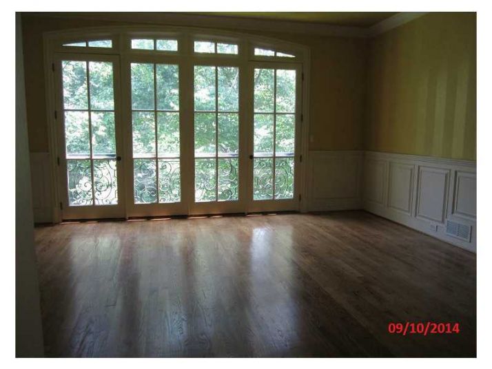 1049 W Conway Drive Nw, Atlanta, GA 30327
