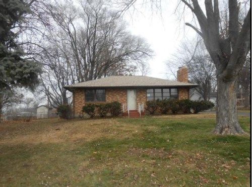 10137 Isabelle Pl, Saint Ann, MO 63074