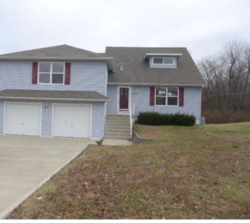 12303 Richmond Ave, Grandview, MO 64030
