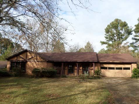 320 Oak Leaf Ct, Ridgeland, MS 39157