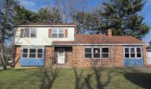 12 Riviera Dr Deptford, NJ 08096