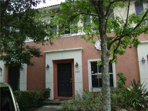 2310 SW 99 WY, Hollywood, FL 33025
