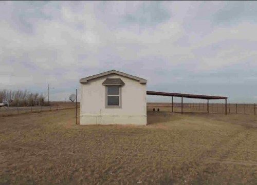 201 Montana Dr, Cactus, TX 79013
