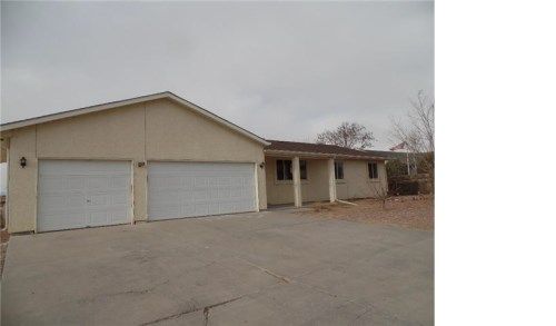 147 S Golfwood Dr W, Pueblo, CO 81007