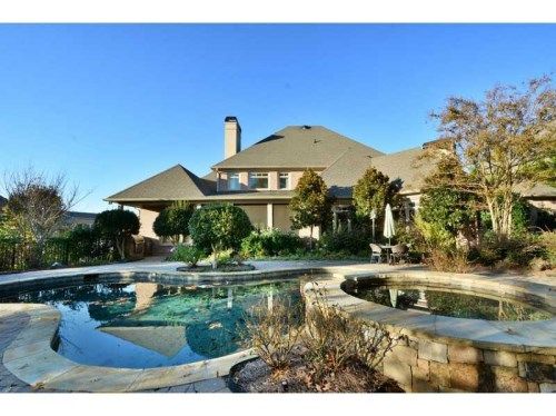 552 Brendlynn Court, Suwanee, GA 30024