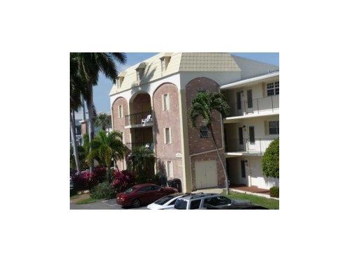 450 PARADISE ISLE BL # 203, Hallandale, FL 33009