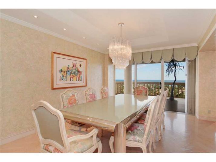 19707 TURNBERRY WY # 16-J, Miami, FL 33180