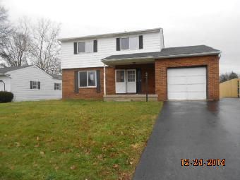 988 Hunt Valley Dr, Reynoldsburg, OH 43068