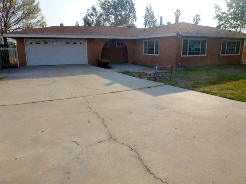 17459 Merrill Avenue, Fontana, CA 92335