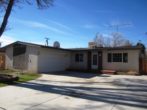 45515 W 11th St, Lancaster, CA 93534