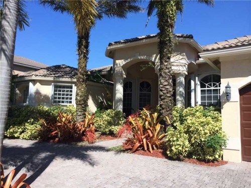 2529 MONTCLAIRE CR, Fort Lauderdale, FL 33327