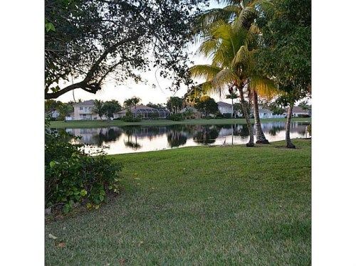 16514 DIAMOND PL, Fort Lauderdale, FL 33331