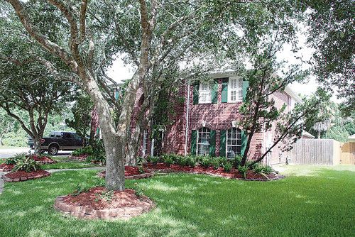 516 Lakeside Ln, Friendswood, TX 77546