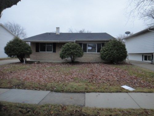 145 E Wrightwood Ave, Glendale Heights, IL 60139