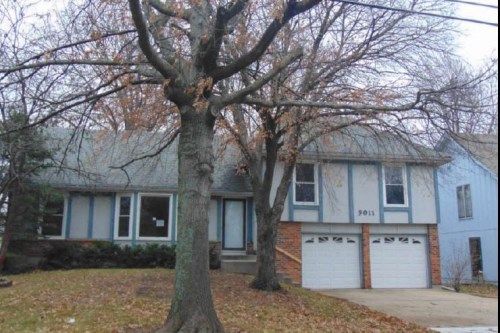 9011 Lackman Rd, Lenexa, KS 66219