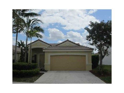 907 GOLDEN CANE DR, Fort Lauderdale, FL 33327